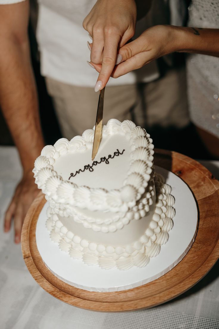 Do You Bring a Gift to an Engagement Party? (And What Thoughtful Gifters Tend to Do)