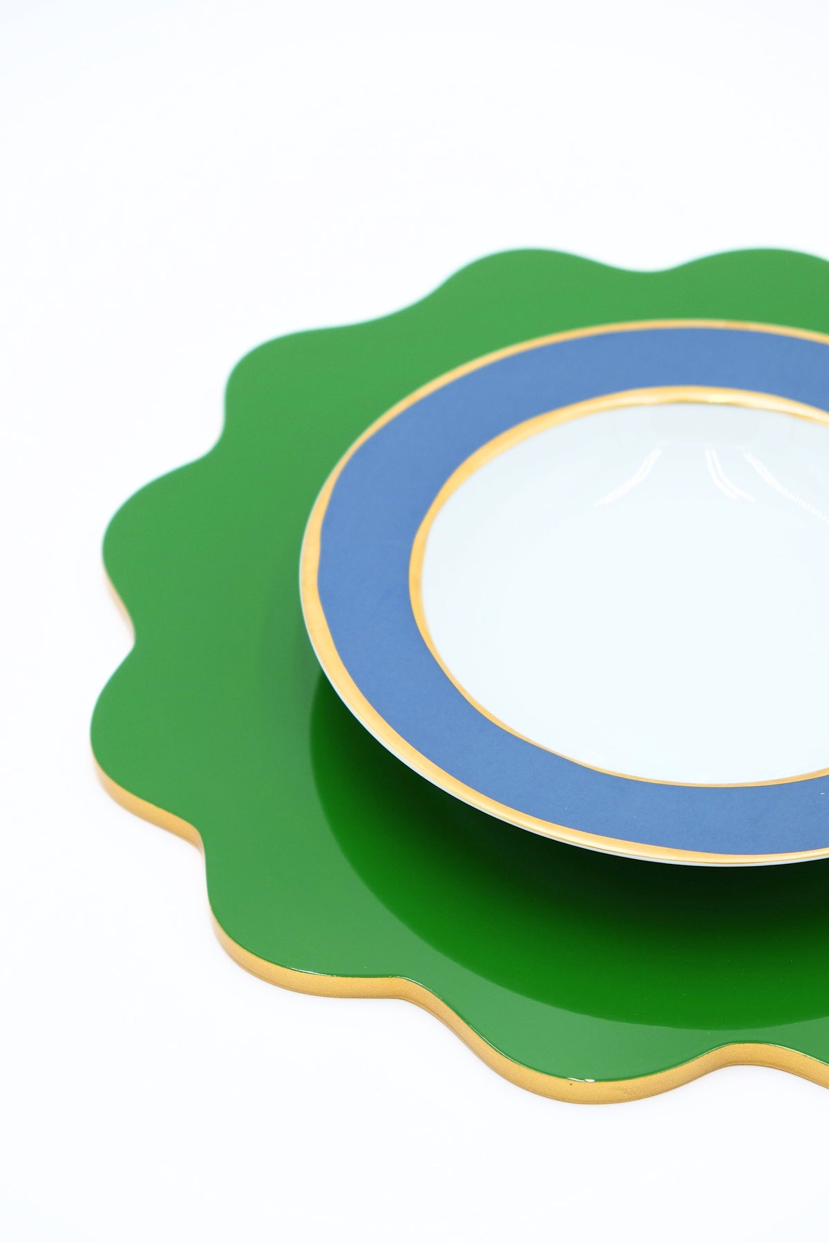 Garden Green Scalloped Lacquerware Placemat Set