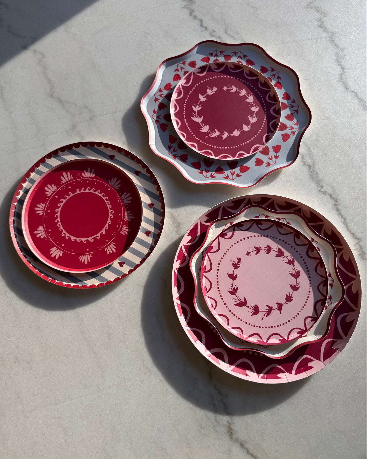 Soleil Hors d'Oeurves Plate Set - Fuchsia