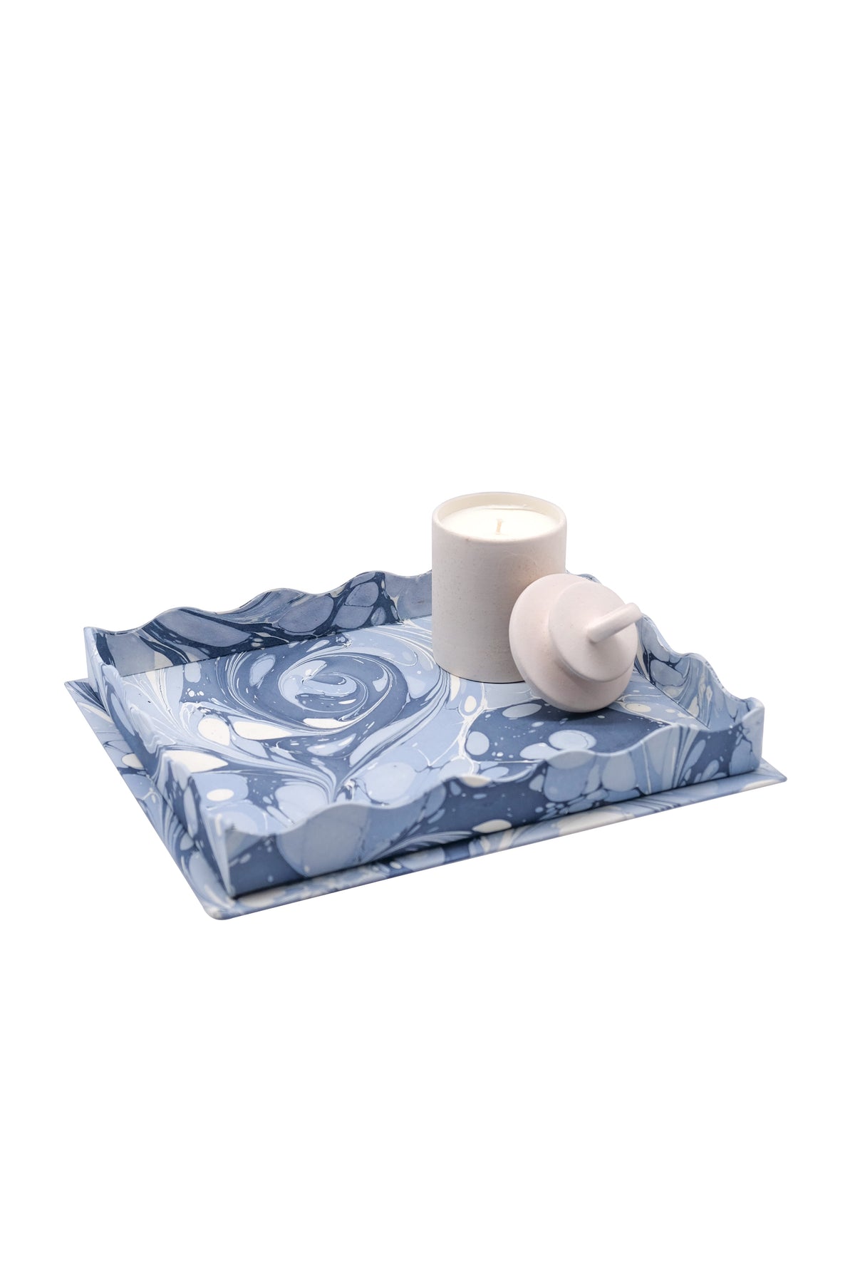 Nesting Scalloped Hand-Marbled Trays in Ocean Wave