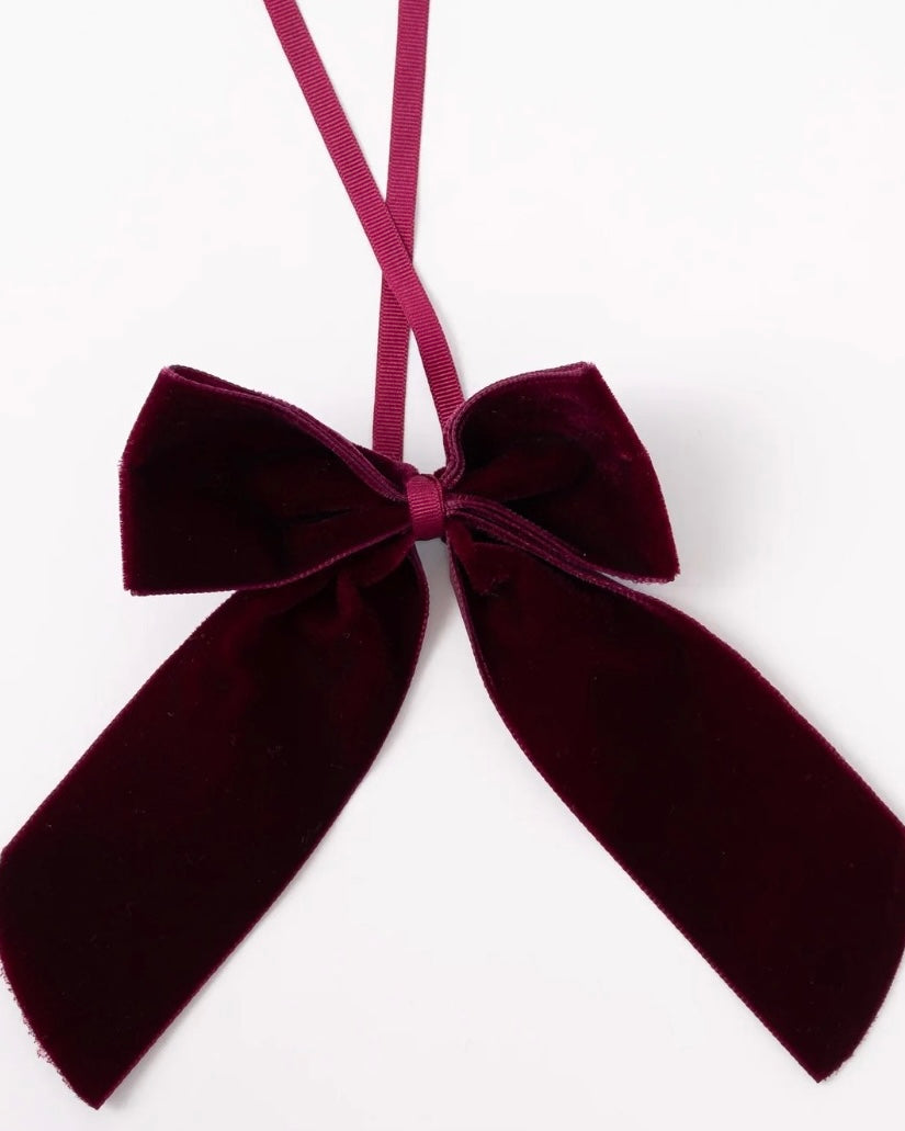 Velvet Napkin Bow | No Reservations