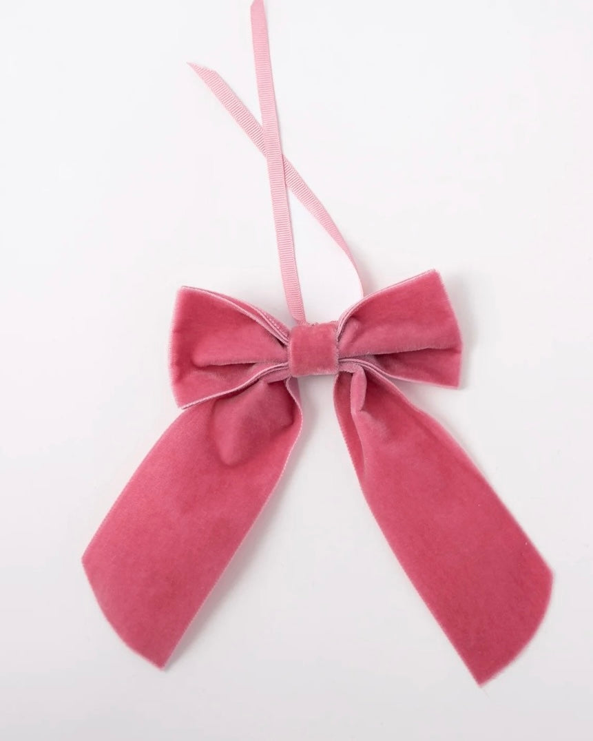 Velvet Napkin Bow | No Reservations