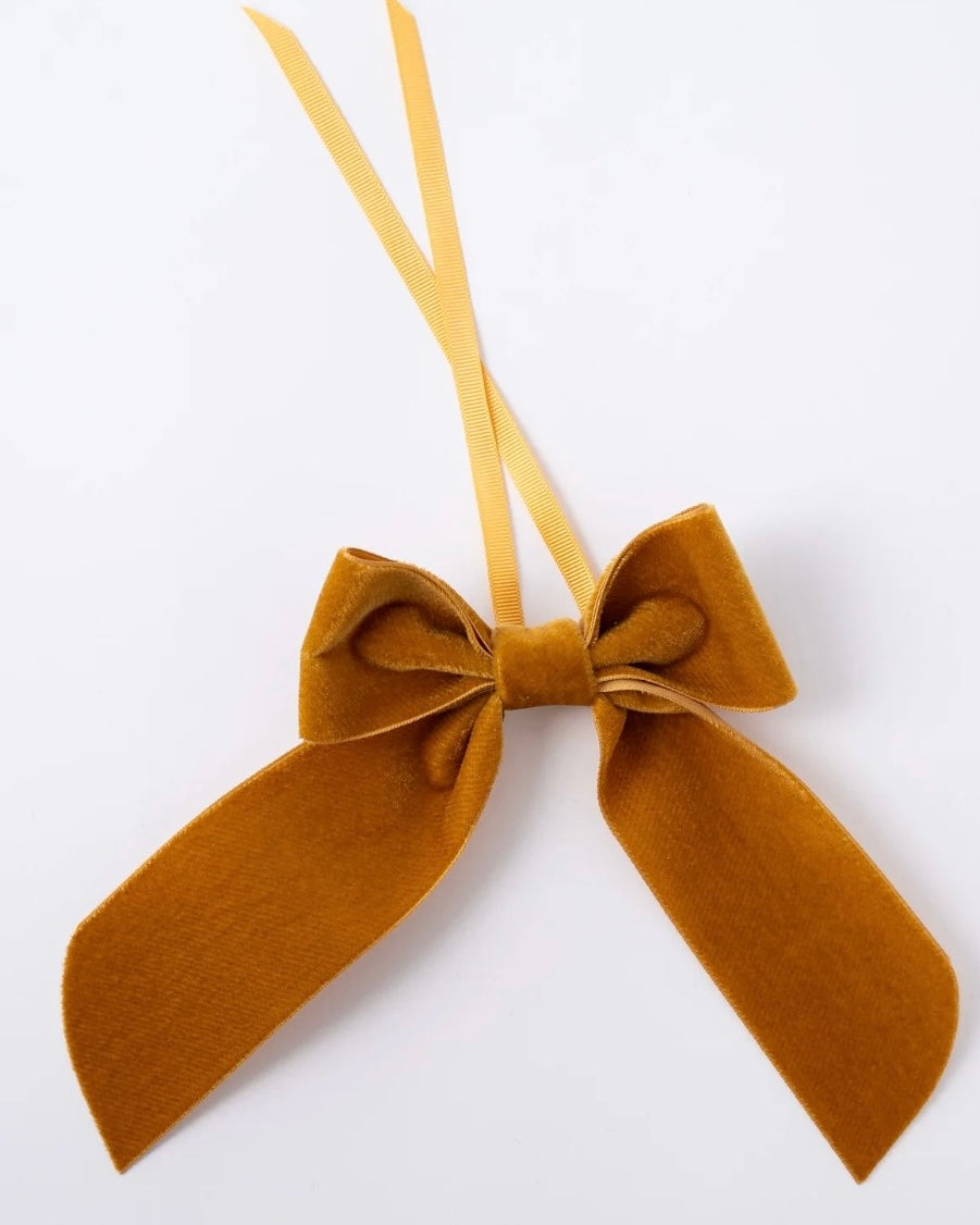 Velvet Napkin Bow | No Reservations