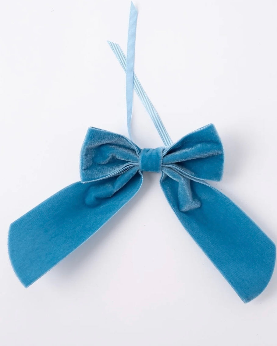 Velvet Napkin Bow | No Reservations