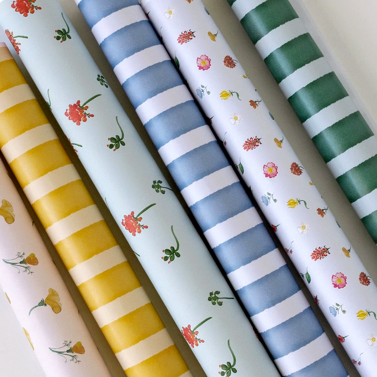 Poppy Gifting Wrapping Paper